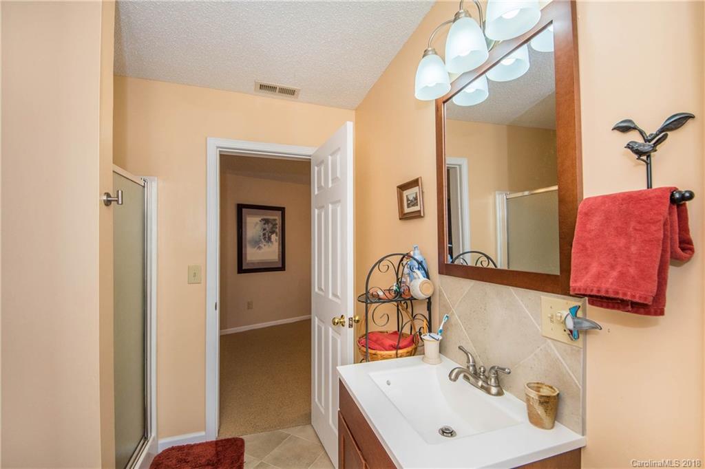 909 Acres View Drive Waynesville NC 28786