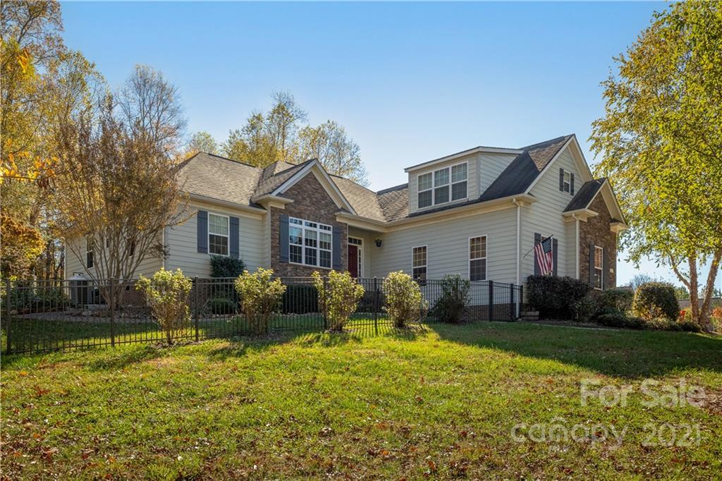 1809 Cordia Circle Newton NC 28658