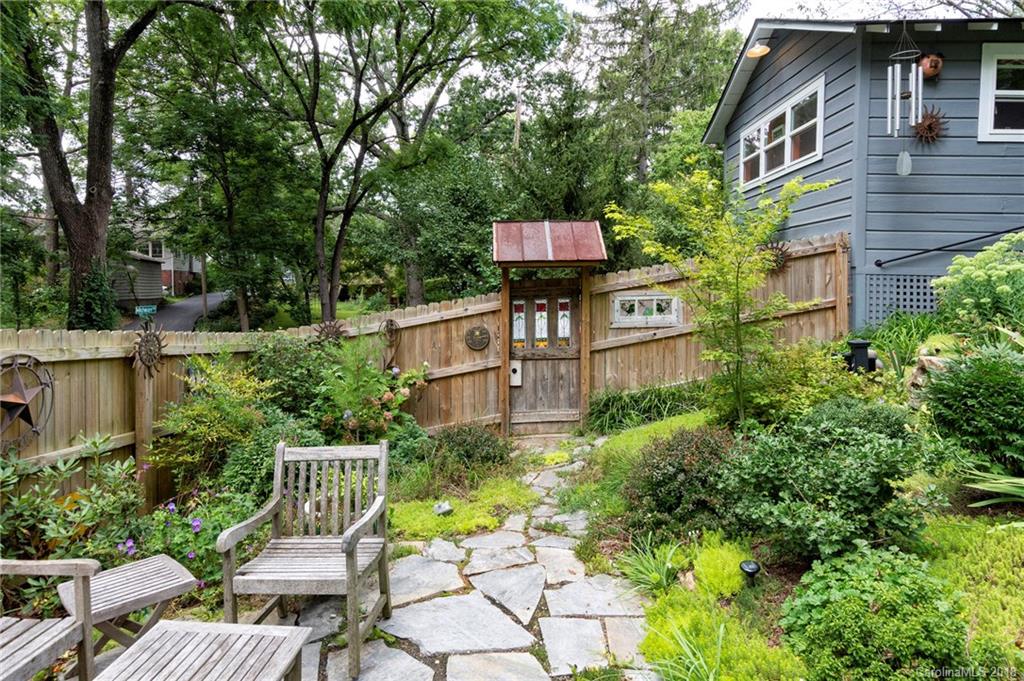 57 Woodward Avenue Asheville NC 28804