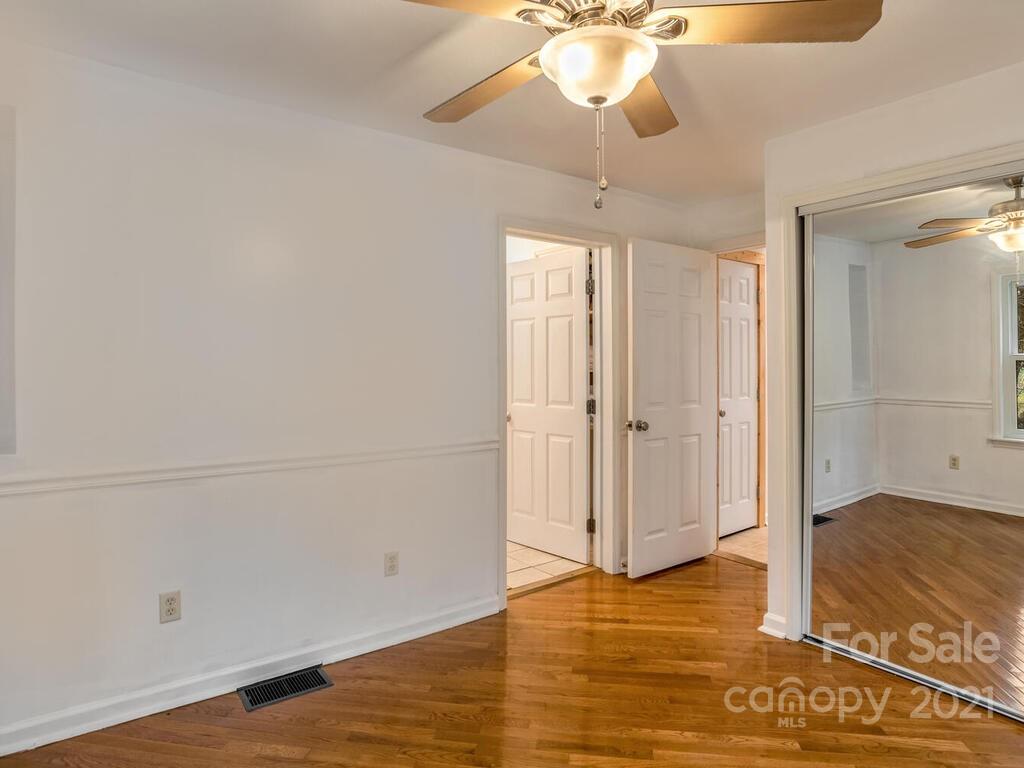 407 Wilson Avenue Swannanoa NC 28778