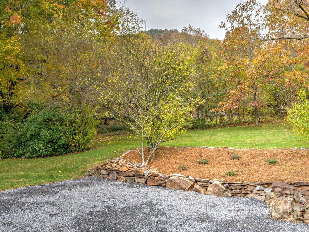 407 Wilson Avenue Swannanoa NC 28778