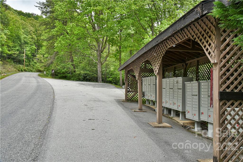 24 Poplar Forest Road Fairview NC 28730