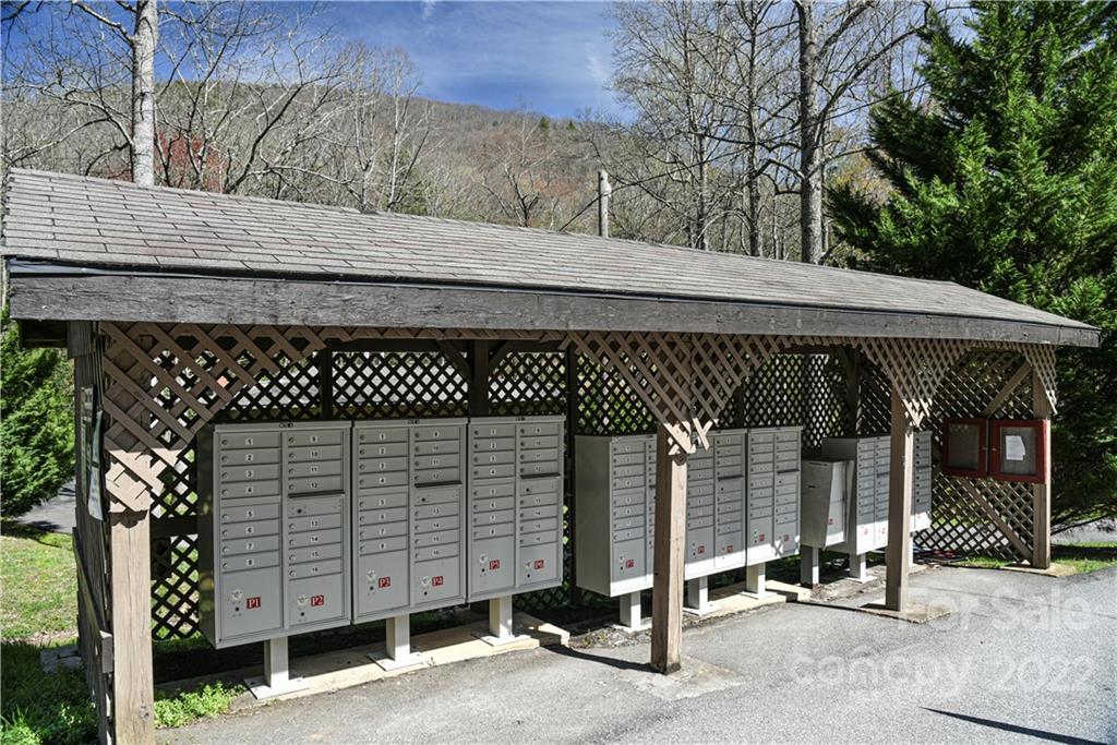 24 Poplar Forest Road Fairview NC 28730