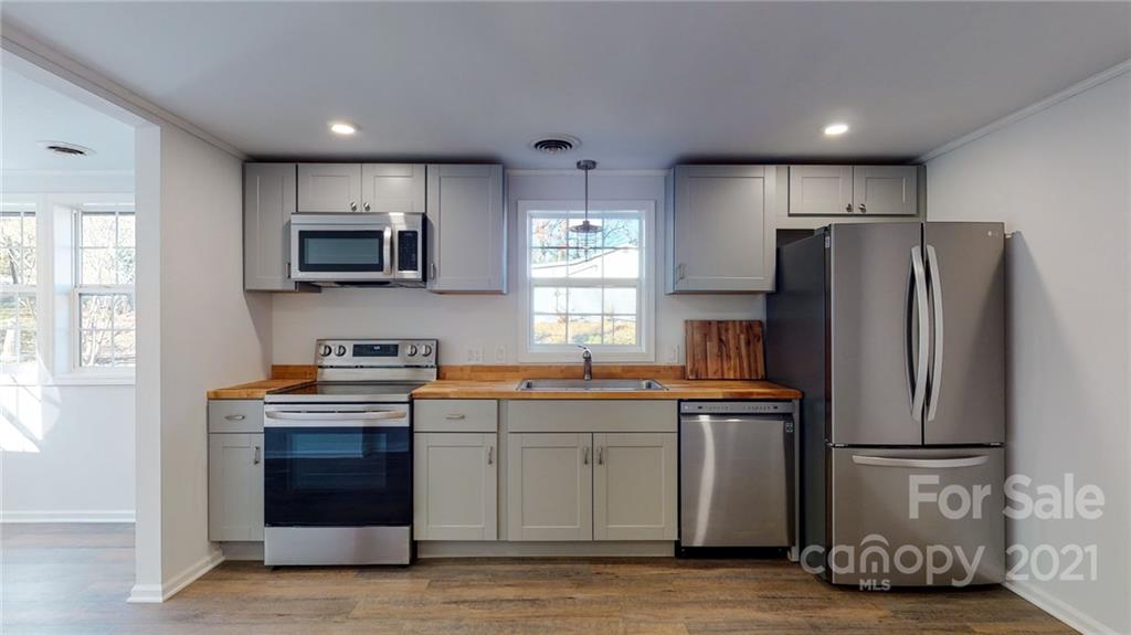 39 Wellington Street Asheville NC 28806
