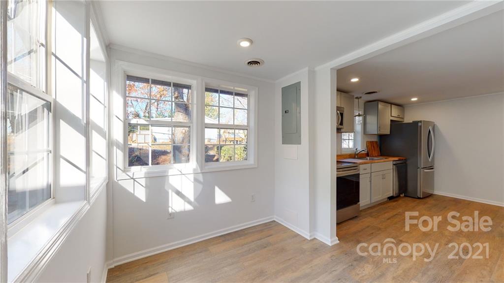 39 Wellington Street Asheville NC 28806