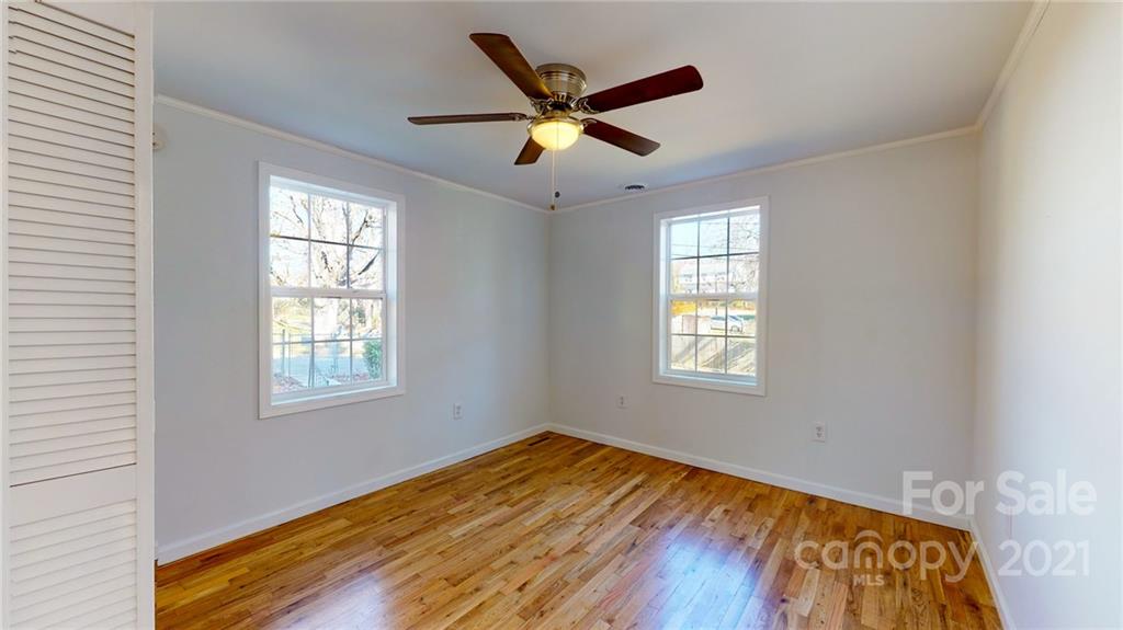39 Wellington Street Asheville NC 28806
