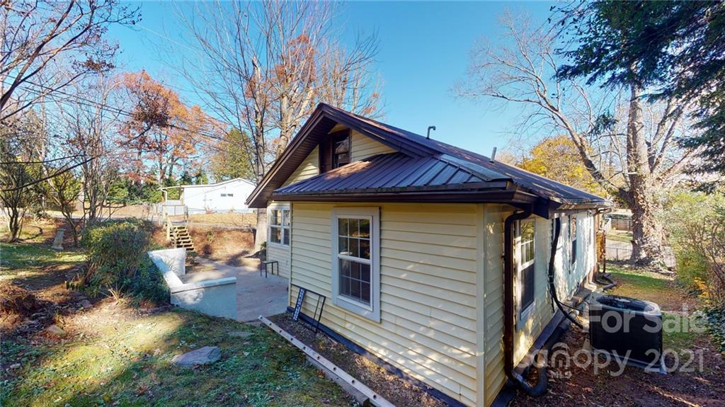 39 Wellington Street Asheville NC 28806