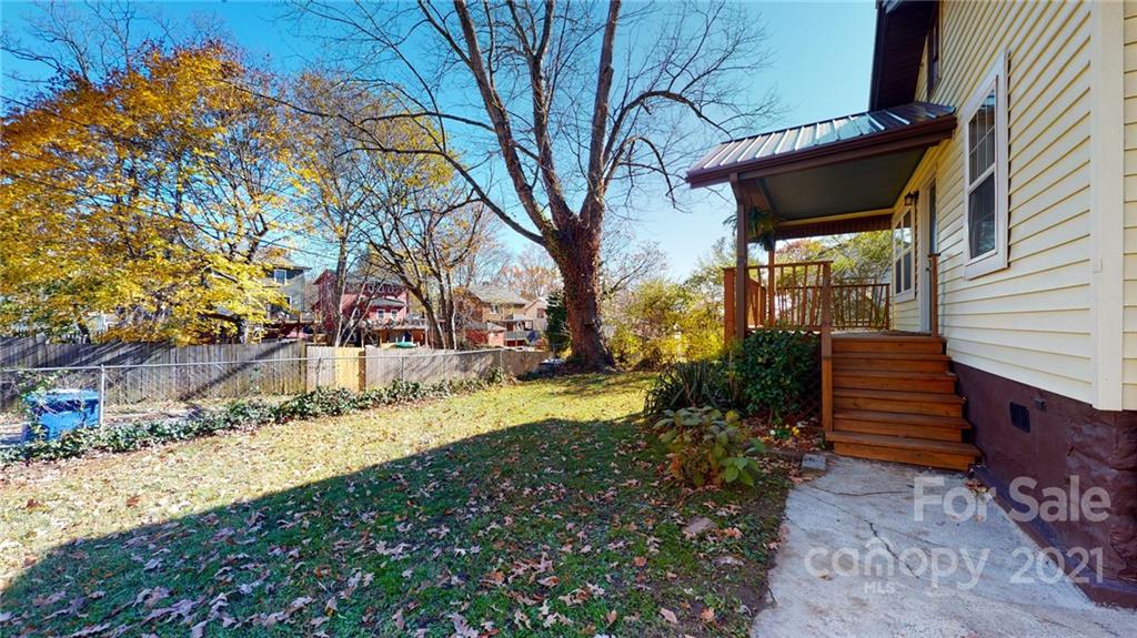 39 Wellington Street Asheville NC 28806
