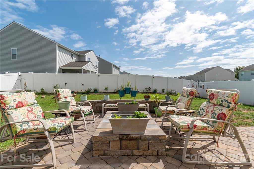 1707 Loropetalum Road Charlotte NC 28215