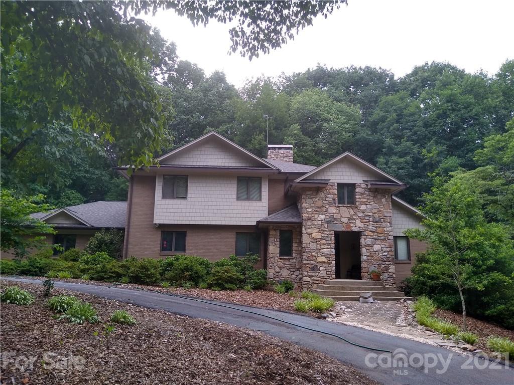 1083 Rolling Green Drive Newton NC 28658