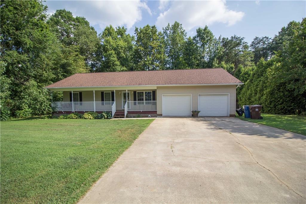 5637 Claridge Drive Hickory NC 28602
