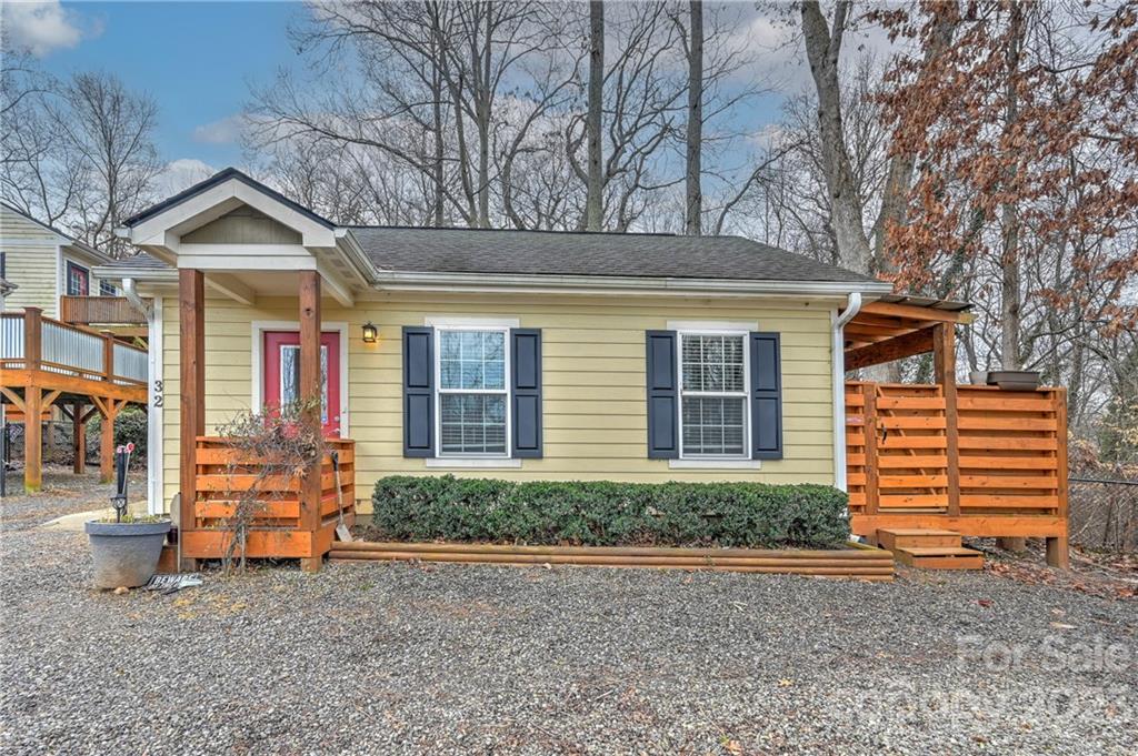 34 Erskine Avenue Asheville NC 28801