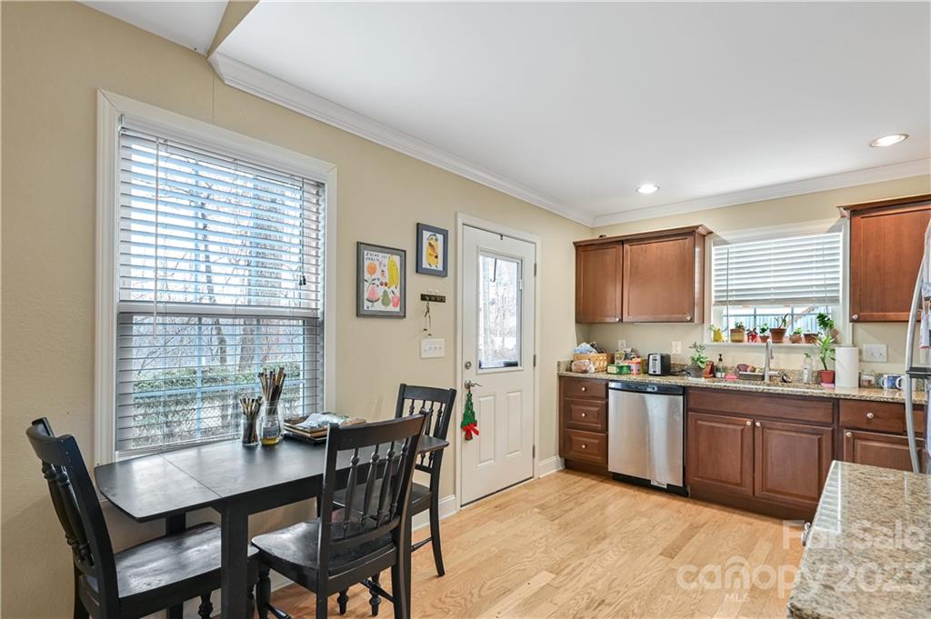 34 Erskine Avenue Asheville NC 28801