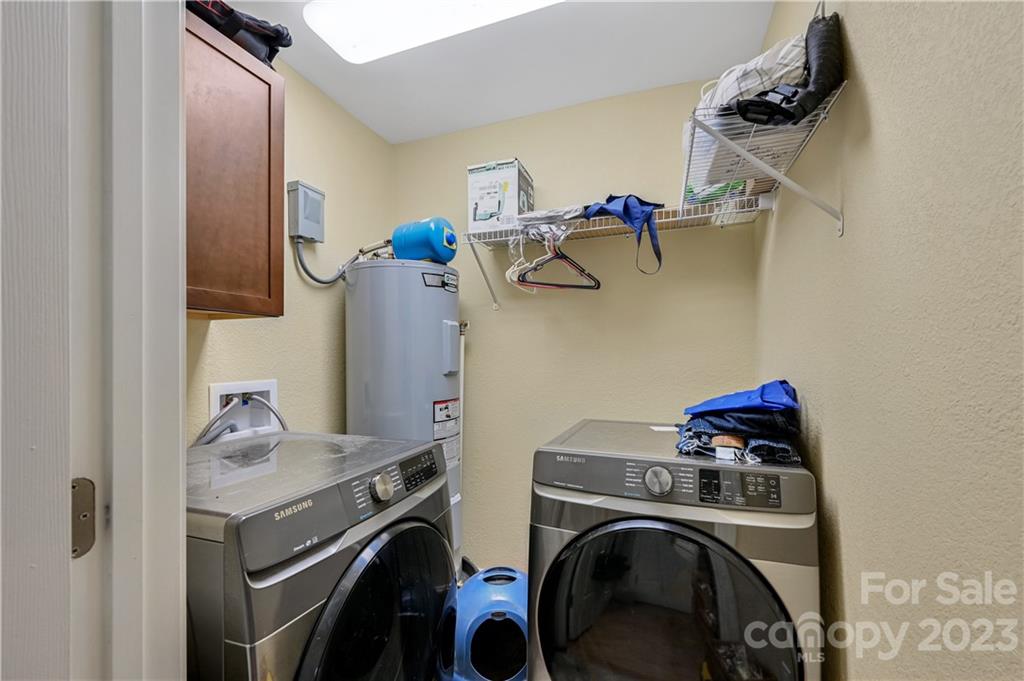 34 Erskine Avenue Asheville NC 28801