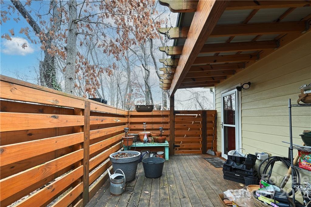 34 Erskine Avenue Asheville NC 28801