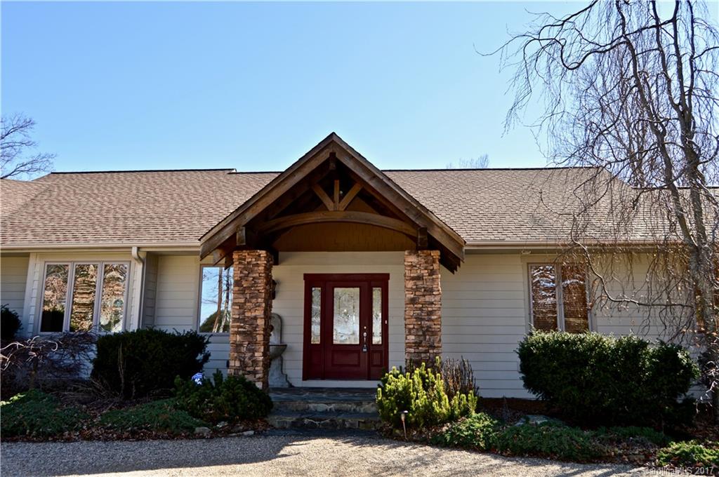 41 Crowningway Drive Asheville NC 28804