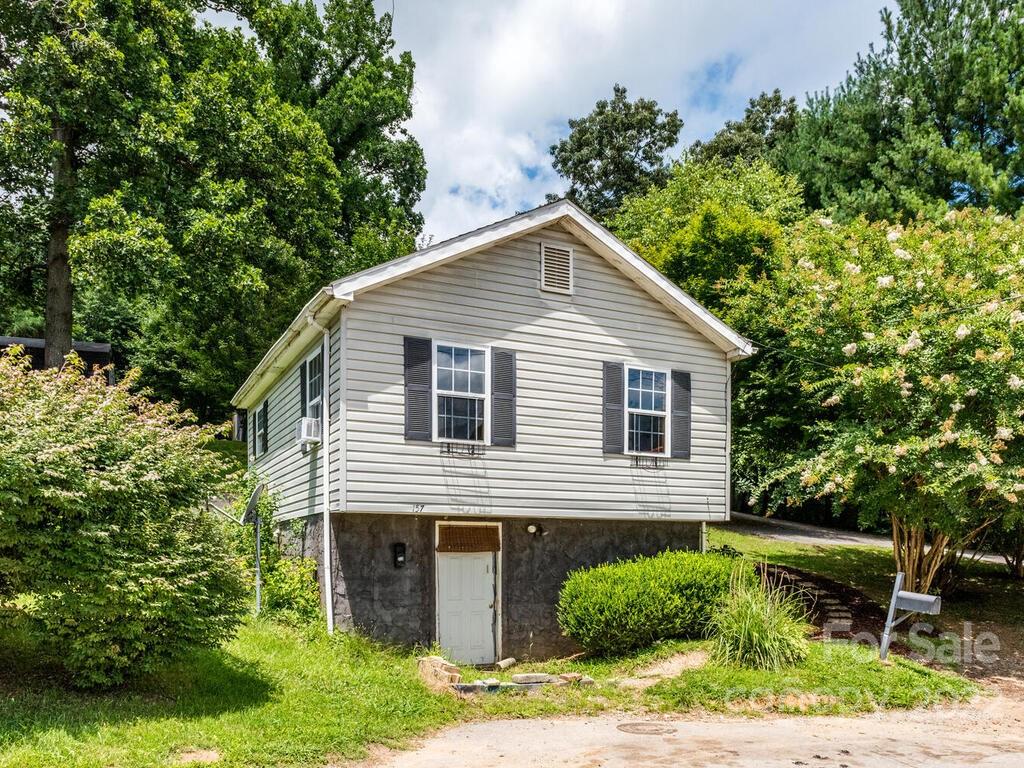 157 Druid Drive Asheville NC 28806