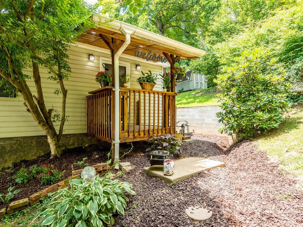 157 Druid Drive Asheville NC 28806
