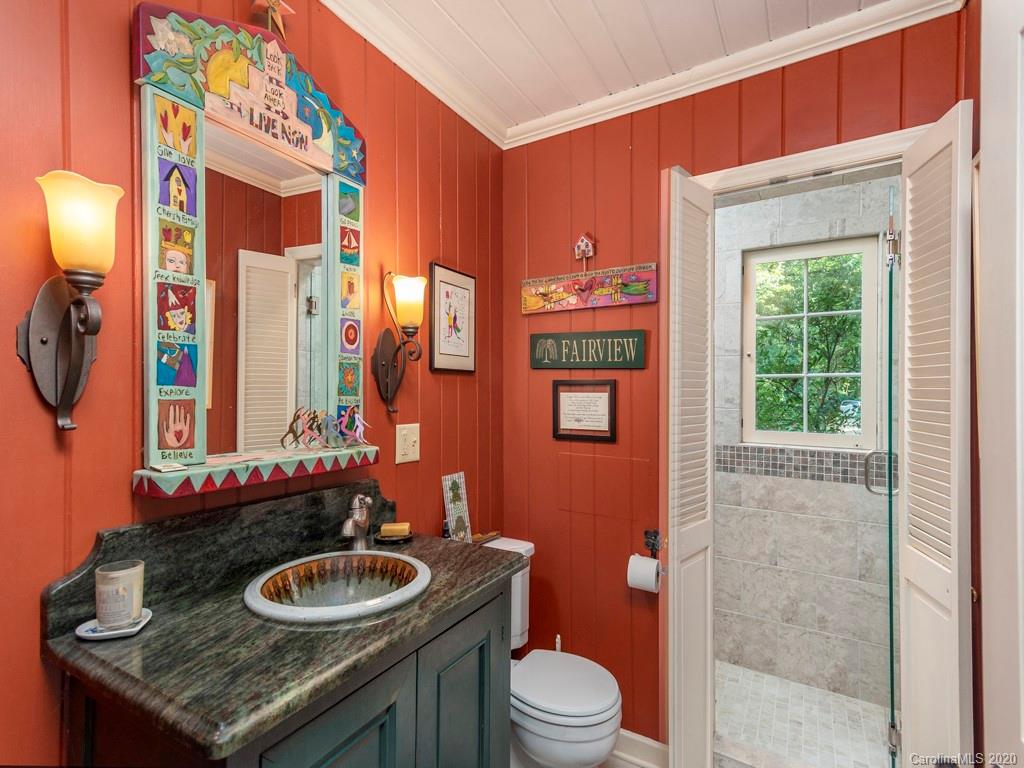 31 Boulder Cove Fairview NC 28730