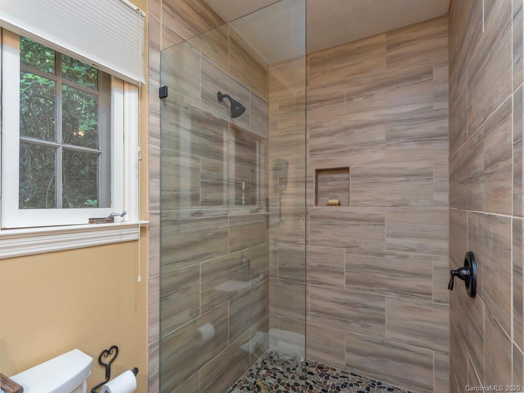 31 Boulder Cove Fairview NC 28730