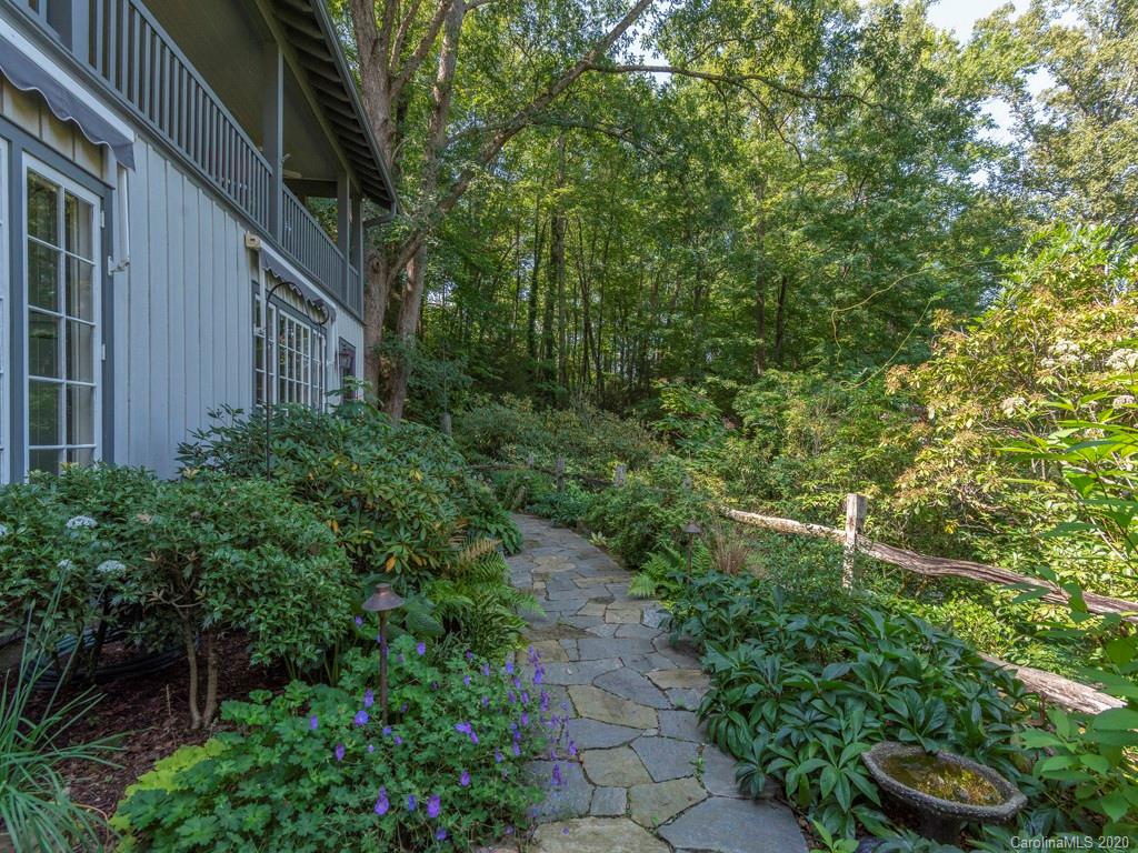 31 Boulder Cove Fairview NC 28730