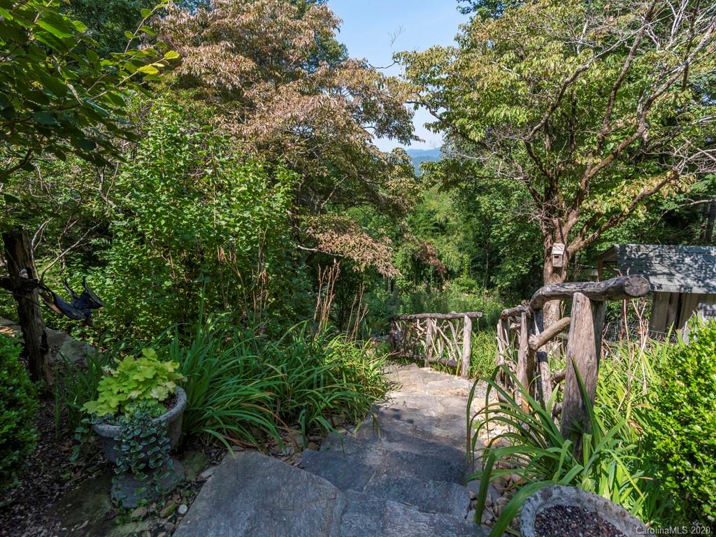 31 Boulder Cove Fairview NC 28730