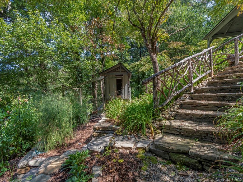 31 Boulder Cove Fairview NC 28730