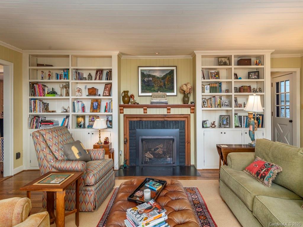 31 Boulder Cove Fairview NC 28730