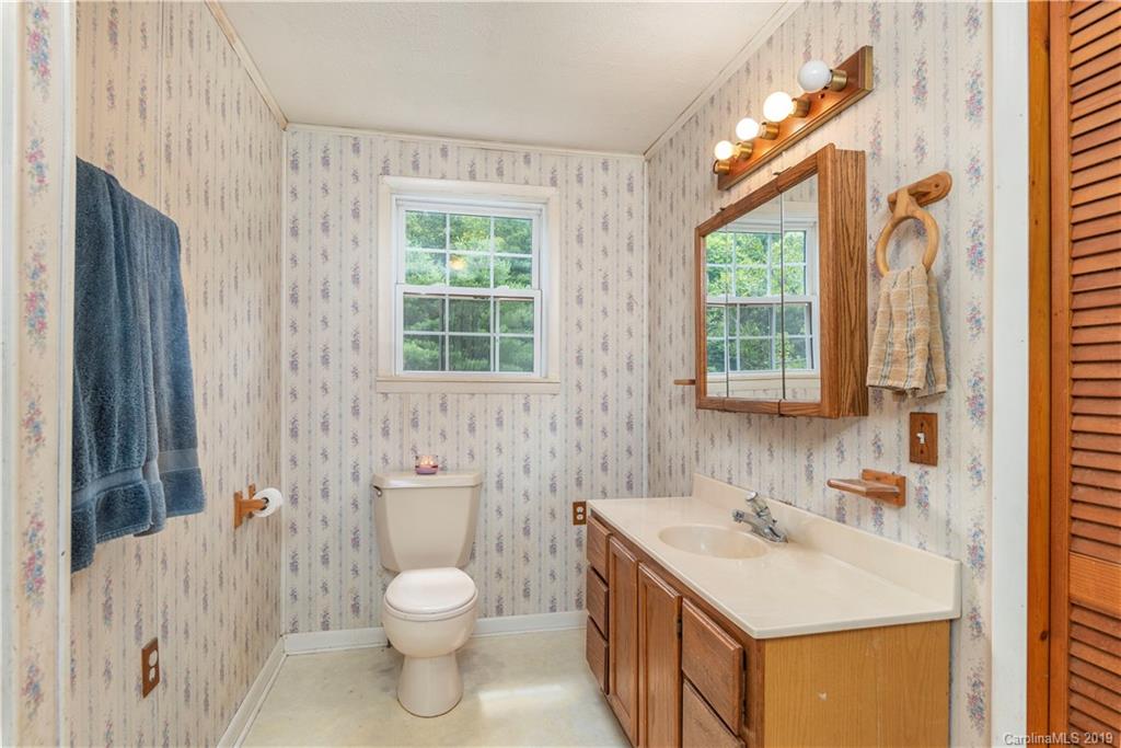 31 Cyrus Lane Weaverville NC 28787
