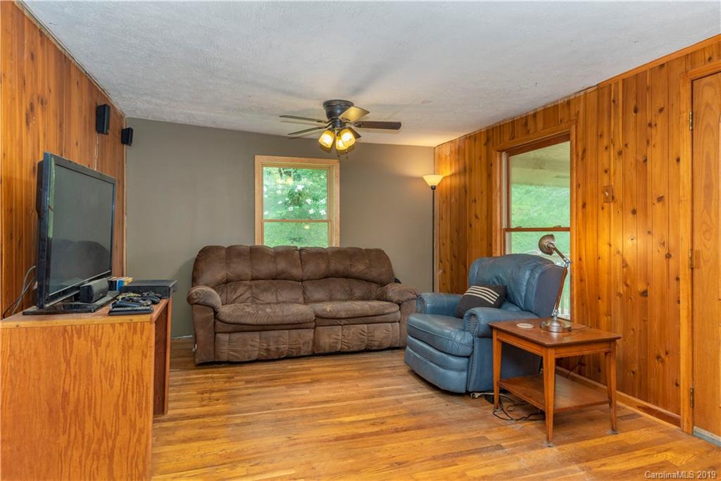 31 Cyrus Lane Weaverville NC 28787