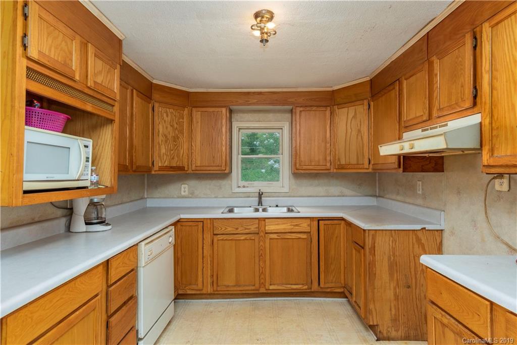31 Cyrus Lane Weaverville NC 28787