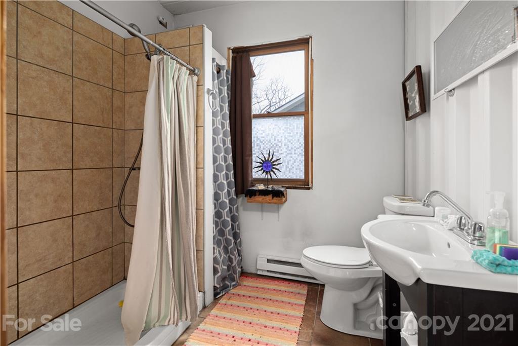 6 Lawndale Avenue Asheville NC 28806
