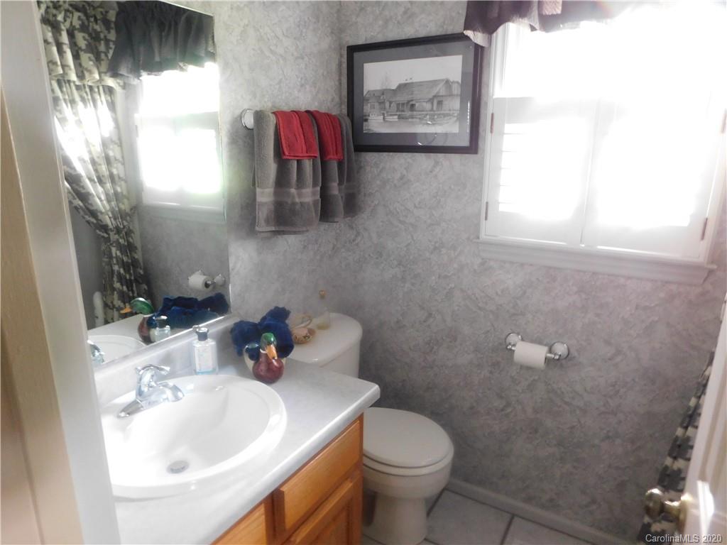 123 Crestview Lane Morganton NC 28655