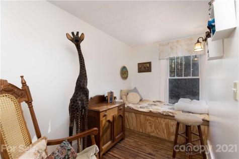 39 Baileys Road Spruce Pine NC 28777