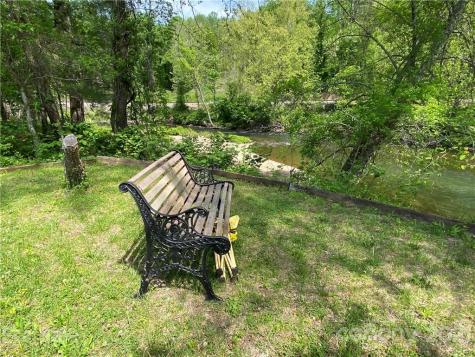 39 Baileys Road Spruce Pine NC 28777