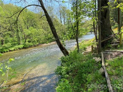 39 Baileys Road Spruce Pine NC 28777