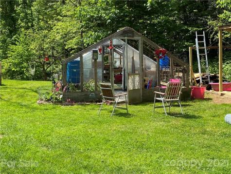 39 Baileys Road Spruce Pine NC 28777