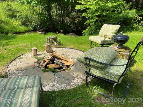 39 Baileys Road Spruce Pine NC 28777