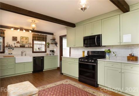 39 Baileys Road Spruce Pine NC 28777