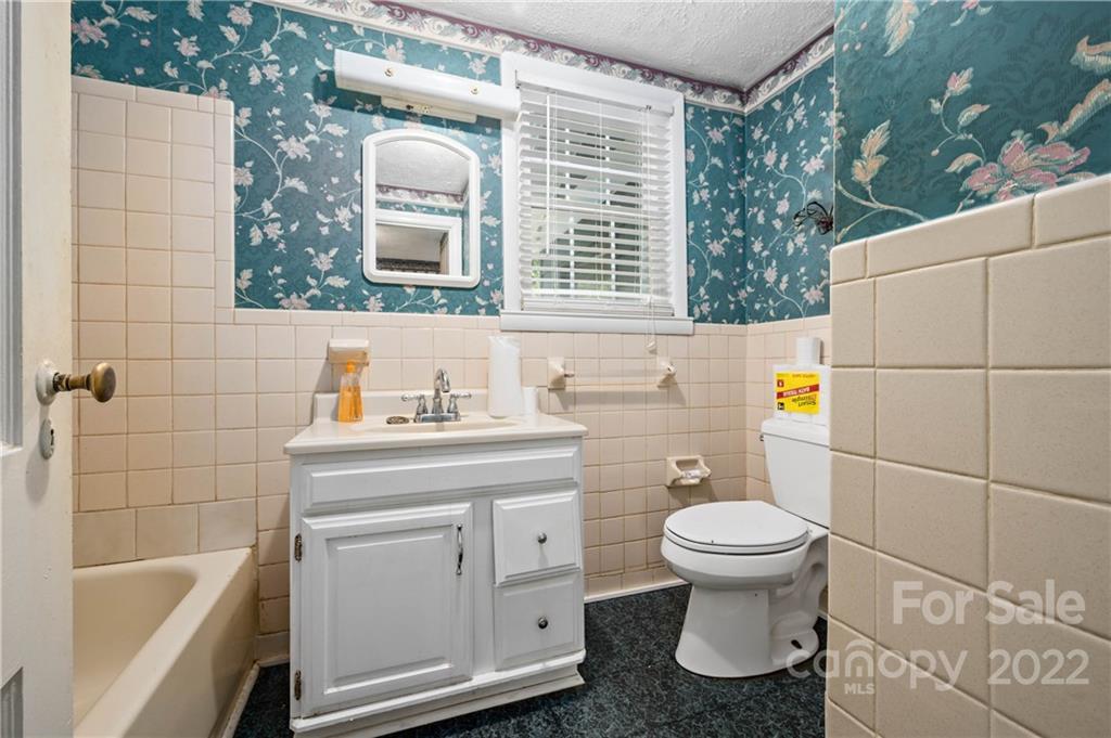 5 Charcal Drive Candler NC 28715