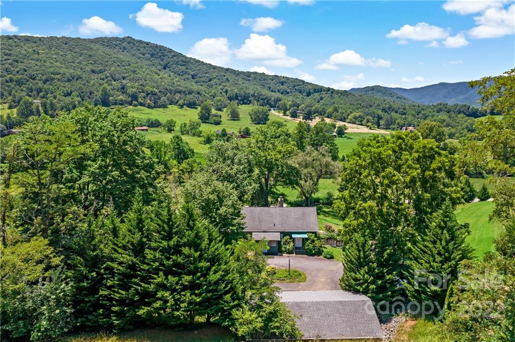 5 Charcal Drive Candler NC 28715