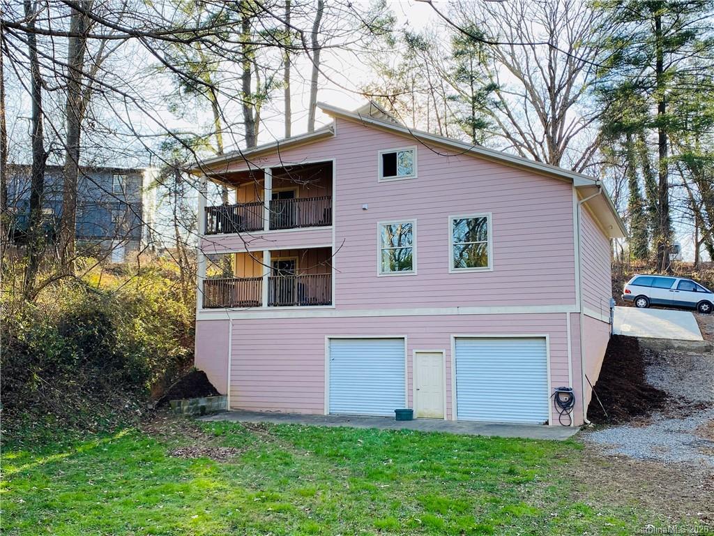 11 Ruslan Drive Asheville NC 28806