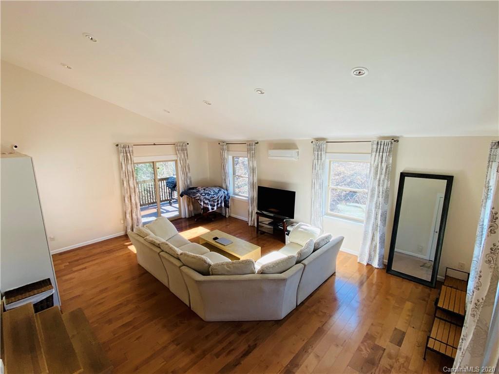 11 Ruslan Drive Asheville NC 28806