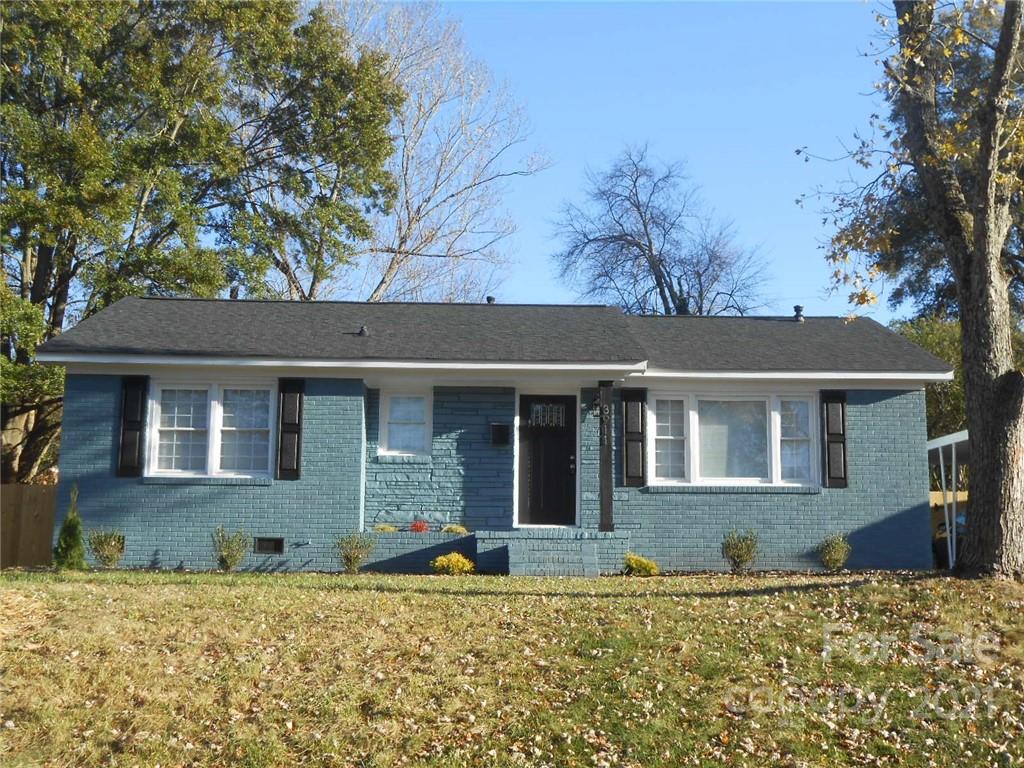 3911 Sunnycrest Lane Charlotte NC 28217