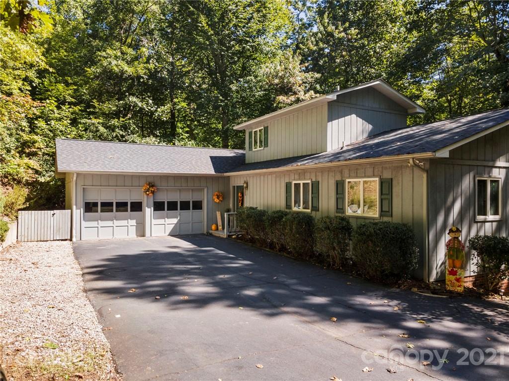 1367 Forest Lake Heights Drive Nebo NC 28761