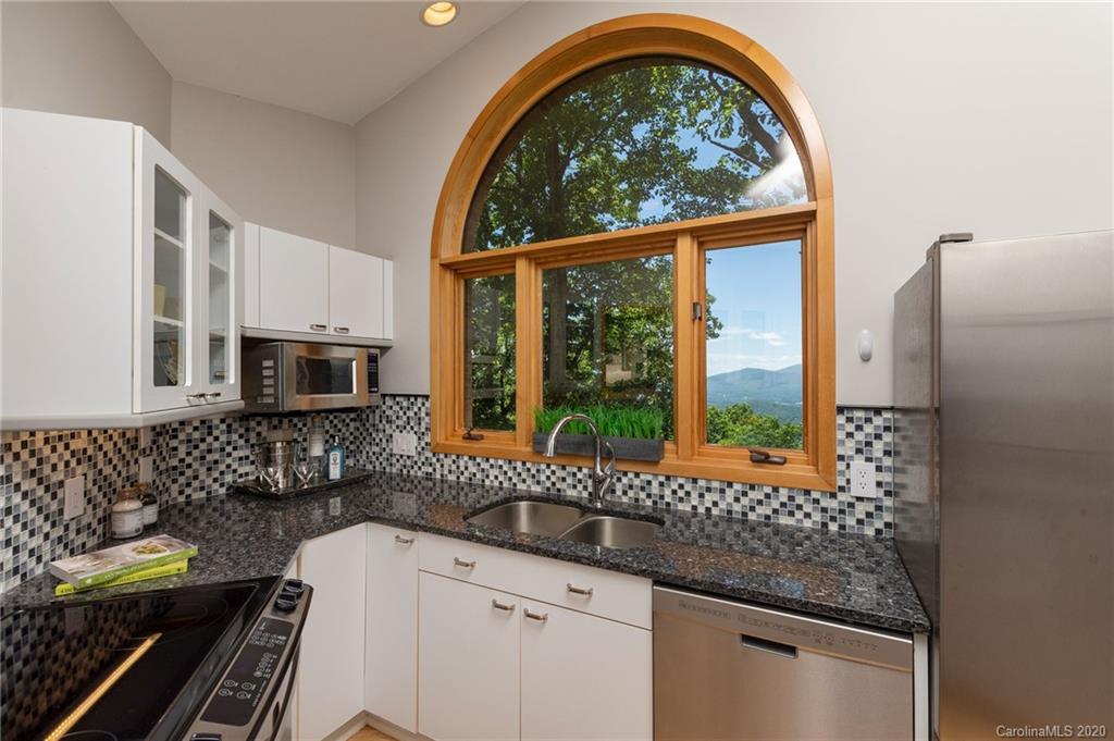 212 Chestnut Forest Road Fairview NC 28730