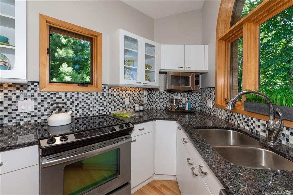 212 Chestnut Forest Road Fairview NC 28730