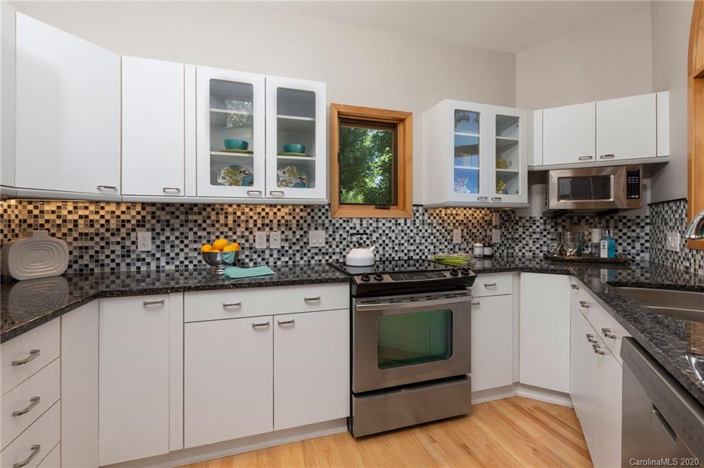 212 Chestnut Forest Road Fairview NC 28730