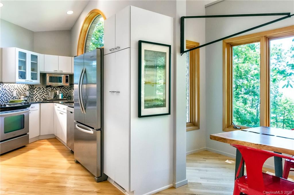 212 Chestnut Forest Road Fairview NC 28730