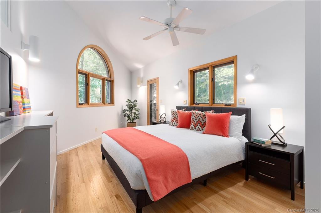 212 Chestnut Forest Road Fairview NC 28730
